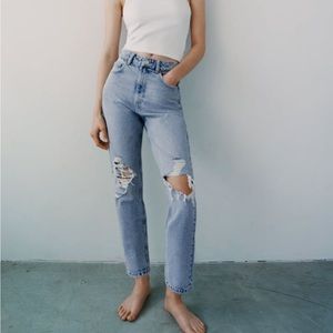 Zara ripped mom fit jeans